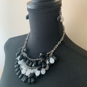 Necklace and earring set